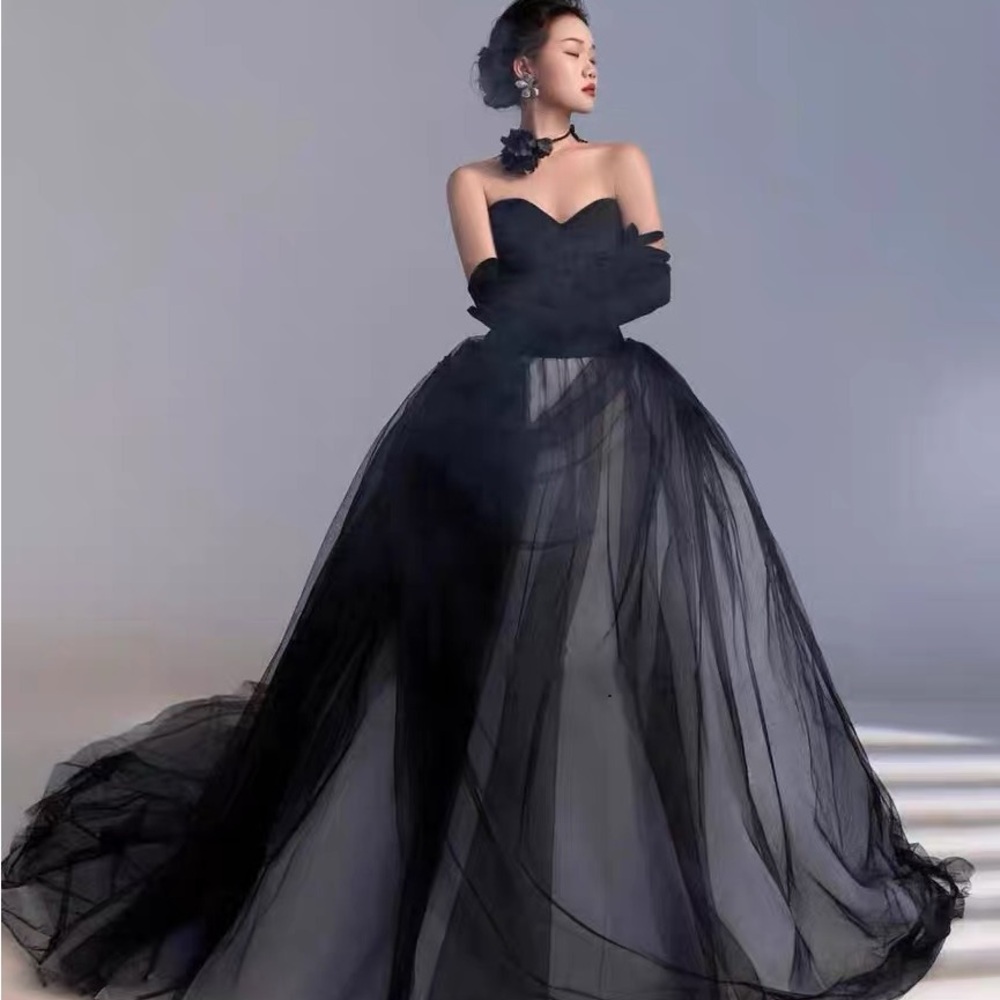Chic Black Prom Dress